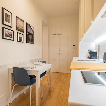 2bdr Alcantara Nest By Lovelystay Apartman Lisboa