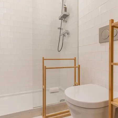 2bdr Alcantara Nest By Lovelystay Lisboa