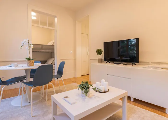 2bdr Alcantara Nest By Lovelystay Appartement