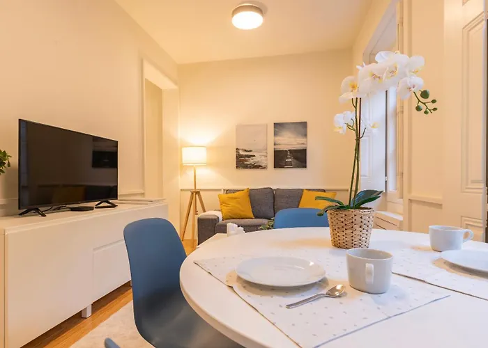 2bdr Alcantara Nest By Lovelystay