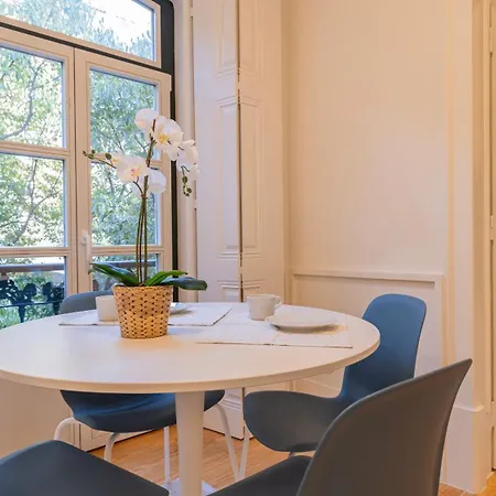 Appartement 2bdr Alcântara Nest By Lovelystay