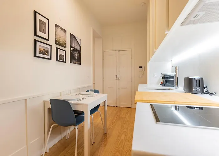 2bdr Alcantara Nest By Lovelystay Lägenhet Lisboa